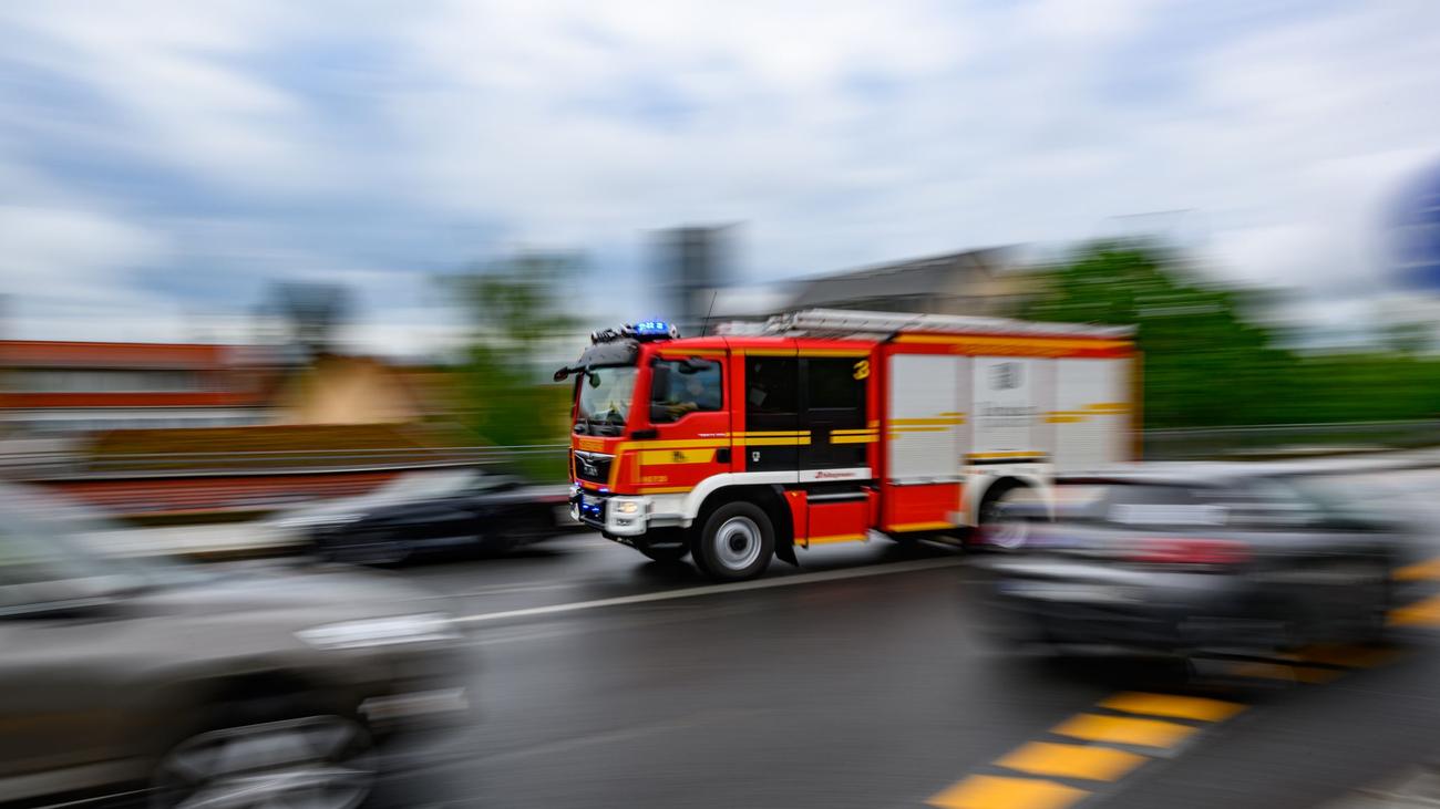 Dresden: Brand in 15. Etage von Hochhaus - Feuerwehrmann verletzt