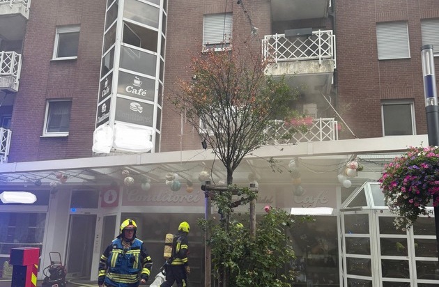 FW-GE: Brand in Wohn- und Geschäftshaus in Gelsenkirchen-Buer