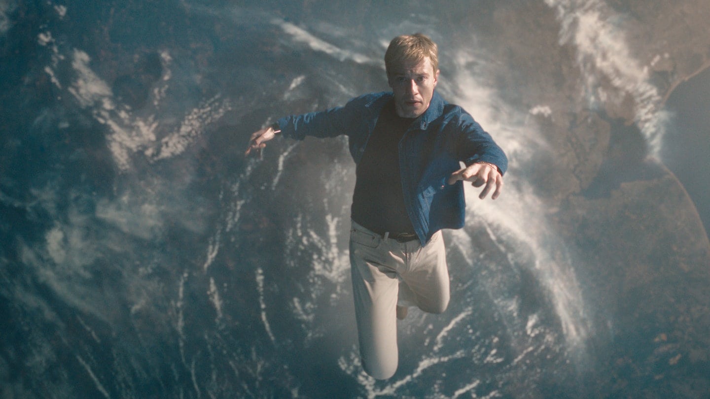 Heiße Sache: Joseph Quinn spielt in „Fantastic Four: First Steps“ „die Fackel“. Falls er mal Feuer braucht, muss er nur an seinem Daumen lutschen.
