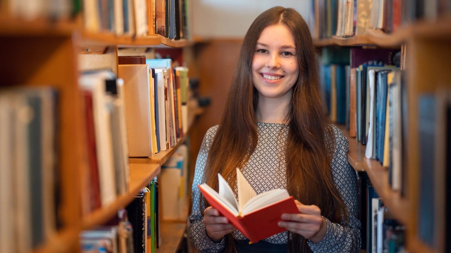 Neue Bücher u.a. von Tanja Kinkel, Gaea Schoeters und Adam Shatz