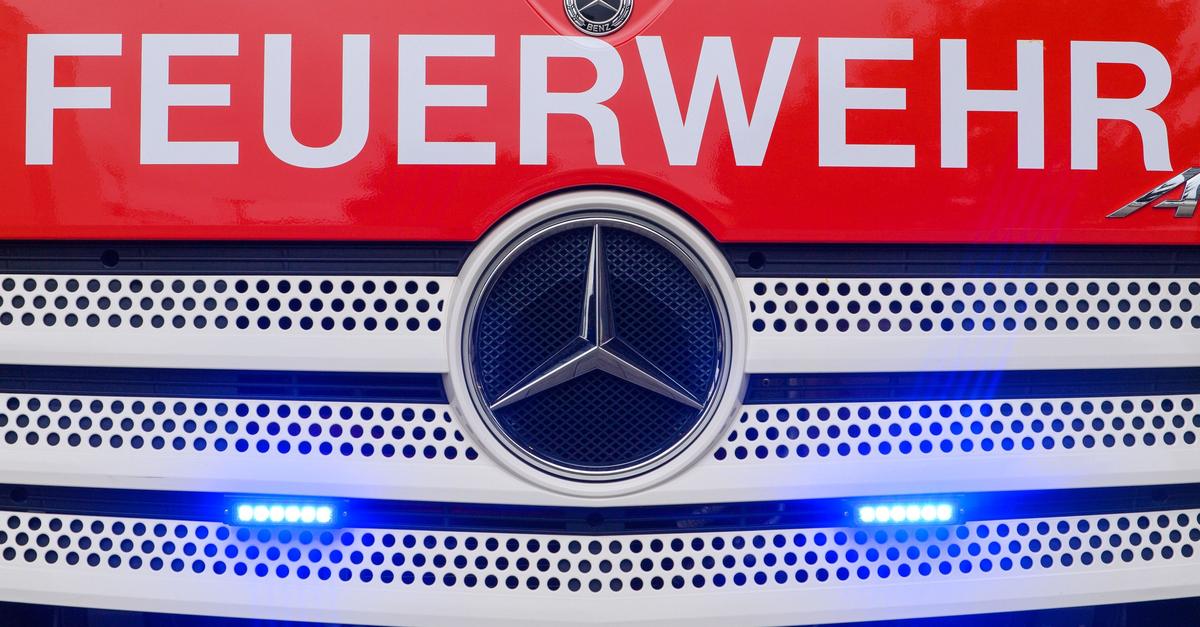 Feuerwehr räumt Ministerium in Sonnenberger Straße