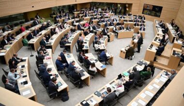 Parlamentseklat: Hakenkreuz auf Stimmzettel im Stuttgarter Landtag geschmiert