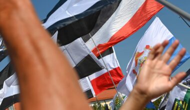 Reichsbürger" und Gegenproteste in Karlsruhe: Die aktuelle Lage