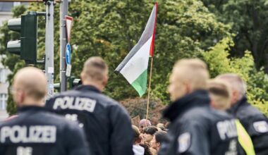 Christopher Street Day: Berliner Polizei löst Queer Pride auf