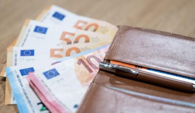 Mehr als jedem siebten Haushalt fehlt Geld für Urlaub