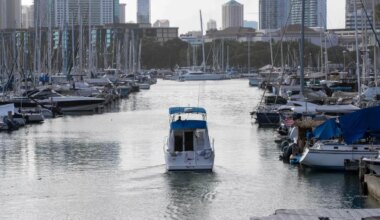 A boat leaves the Ala War Harbor, Waikiki, Oahu, Hawaii on July 29, 2025, after an 8.7 earthquake off of Russia's far east prompted tsunami alerts. A powerful 8.7 magnitude earthquake off Russia's far east has prompted tsunami alerts across parts of the Pacific including Japan, Hawaii, Russia and Ecuador, and warnings along the California coast, US authorities said late on July 29. The massive temblor triggered warnings of waves up to three metres (10 feet) possibly hitting the coasts of Russia, Hawaii and even Ecuador and Chile along South America's west coast, according to the US Pacific Tsunami Warning Center based in Honolulu, Hawaii. (Photo by Eugene Tanner / AFP)