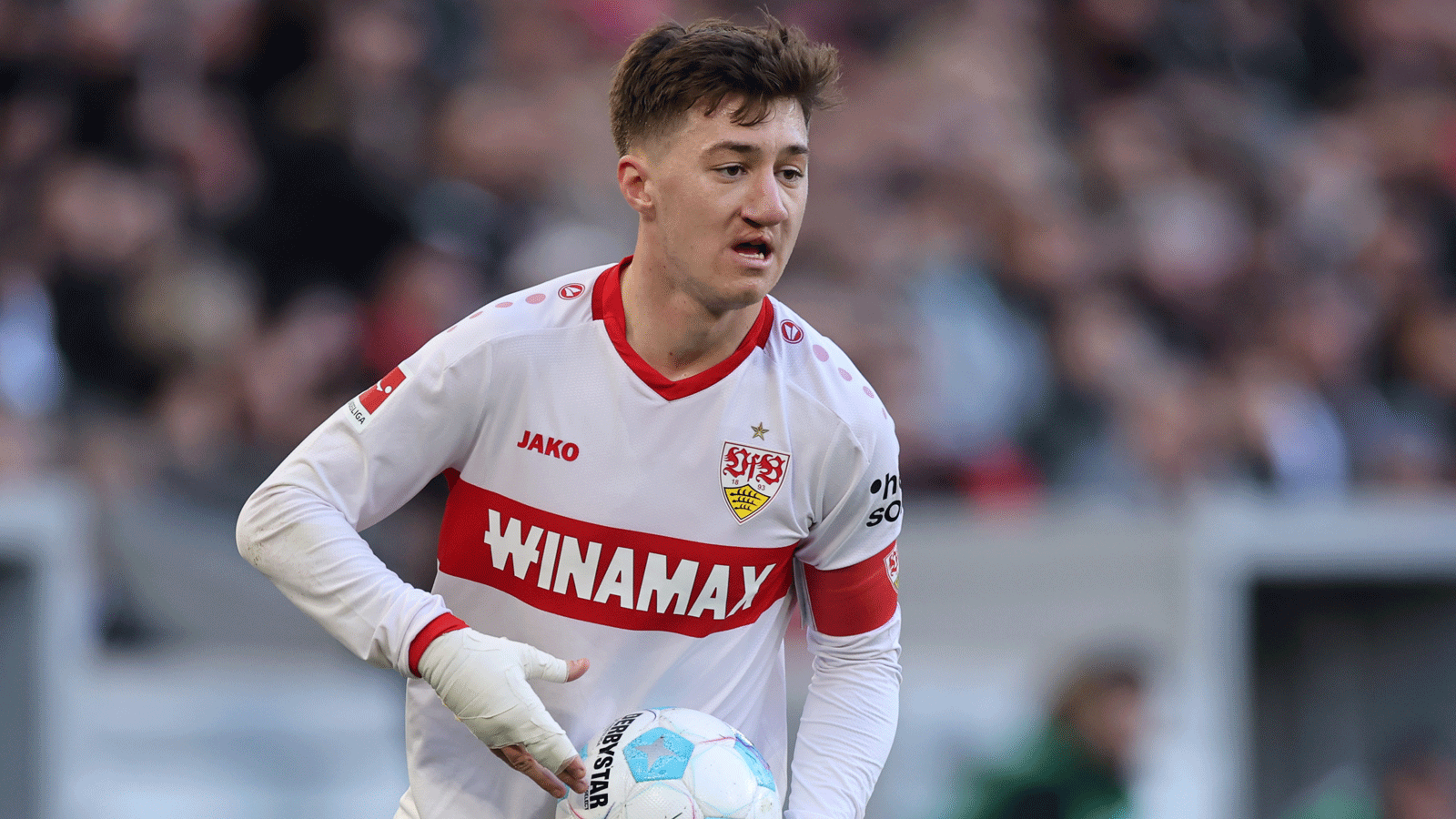 Verletzungsschock beim VfB Stuttgart! Leistungsträger droht Zwangspause nach Bänderverletzung