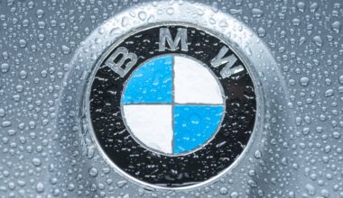 BMW-Gewinn bricht um ein Drittel ein