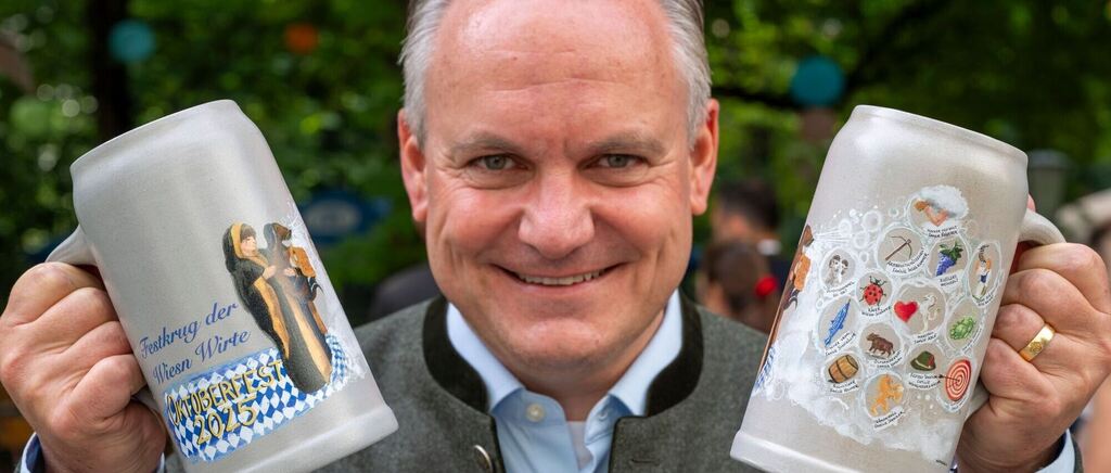 Münchner Kindl mit Bier und Dackel