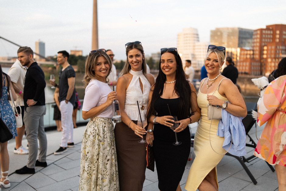 Bildergalerie: „Pebble’s“ am Dienstag, 17. Juni 2025: 60 Schnappschüsse der Afterwork-Party im Medienhafen
