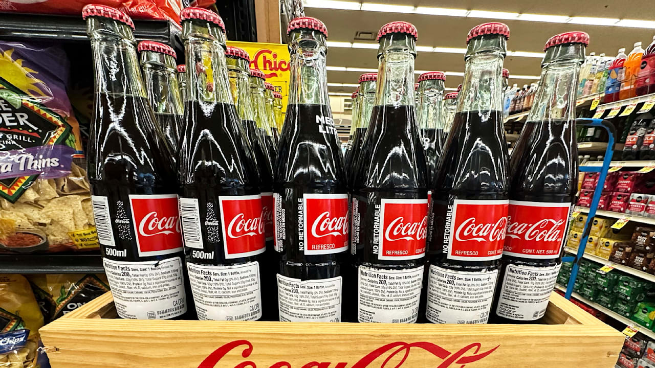 Trump fordert echten Zucker: Coca-Cola reagiert | Leben & Wissen