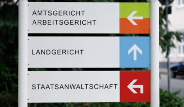 Landgericht Bielefeld - Sohn räumt Hilfe für sterbewillige Eltern ein - Panorama