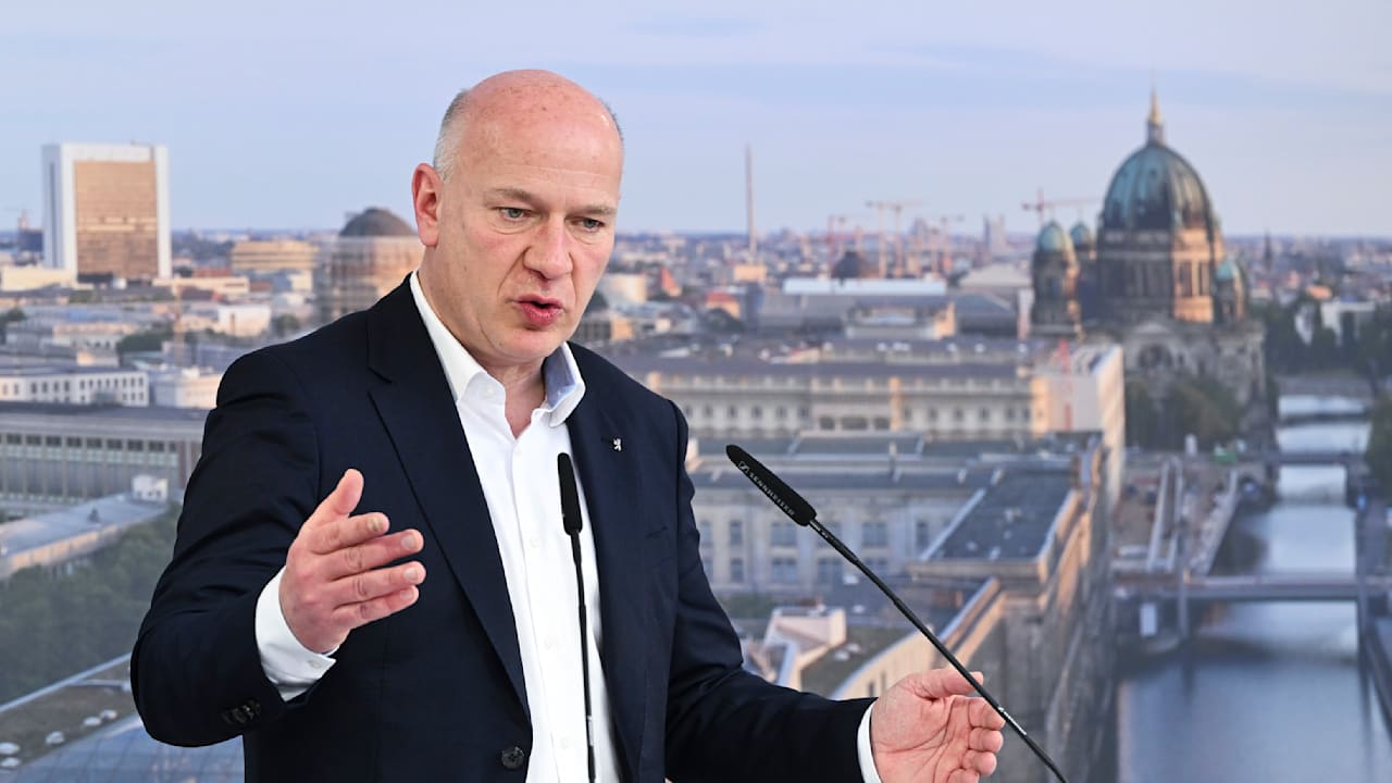 Berlin: Turbo-Einbürgerung von Migranten sorgt für Aufregung | Politik