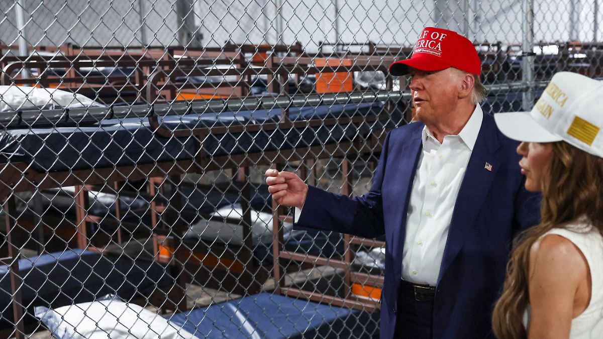 Getier, Schlafentzug, kaum Essen: Insassen in Florida berichten Horrorstorys aus "Alligator Alcatraz" von Donald Trump