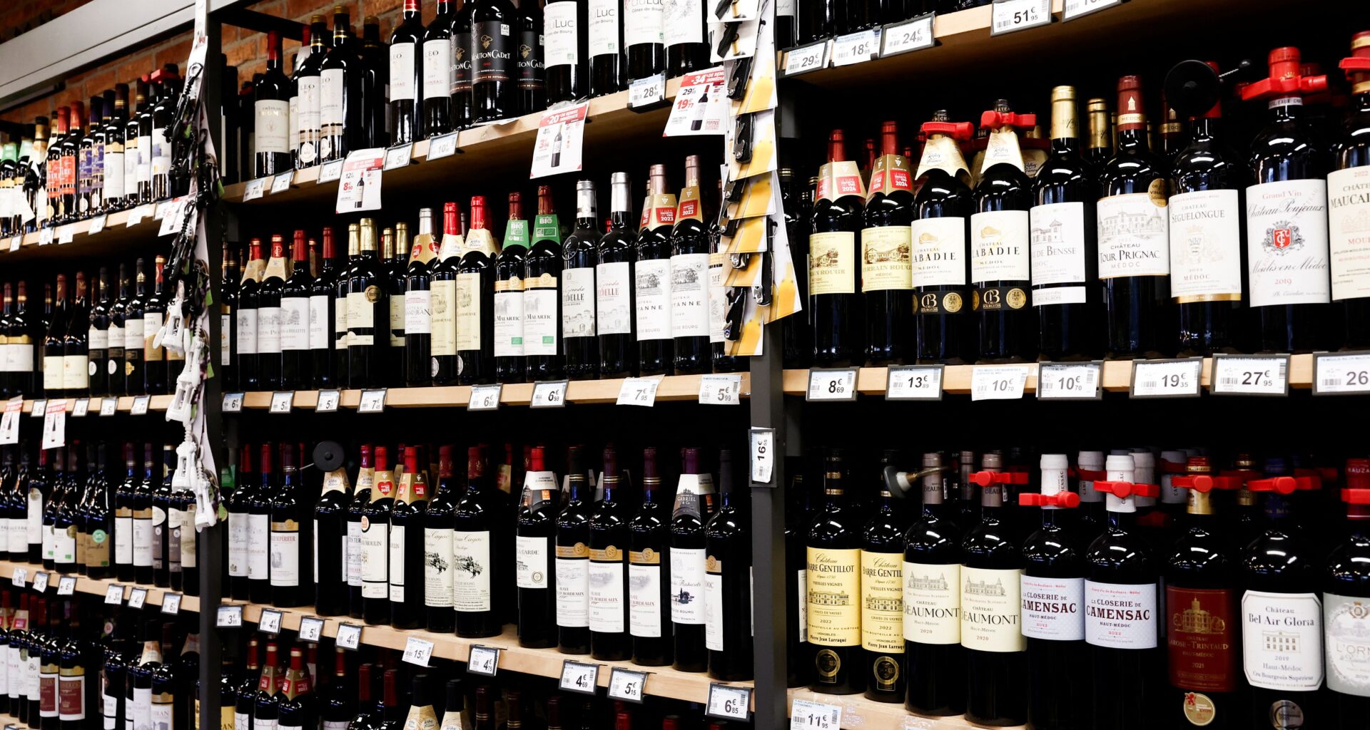 Französische Wein- und Käsehersteller sagen, dass US-Zölle sie hart treffen würden.