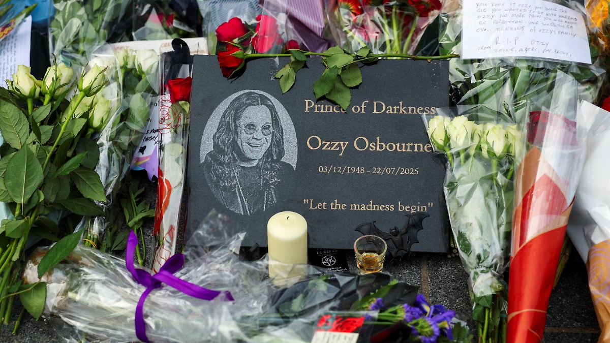 Rettungshelikopter im Einsatz: Sanitäter kämpften zwei Stunden um Ozzy Osbournes Leben