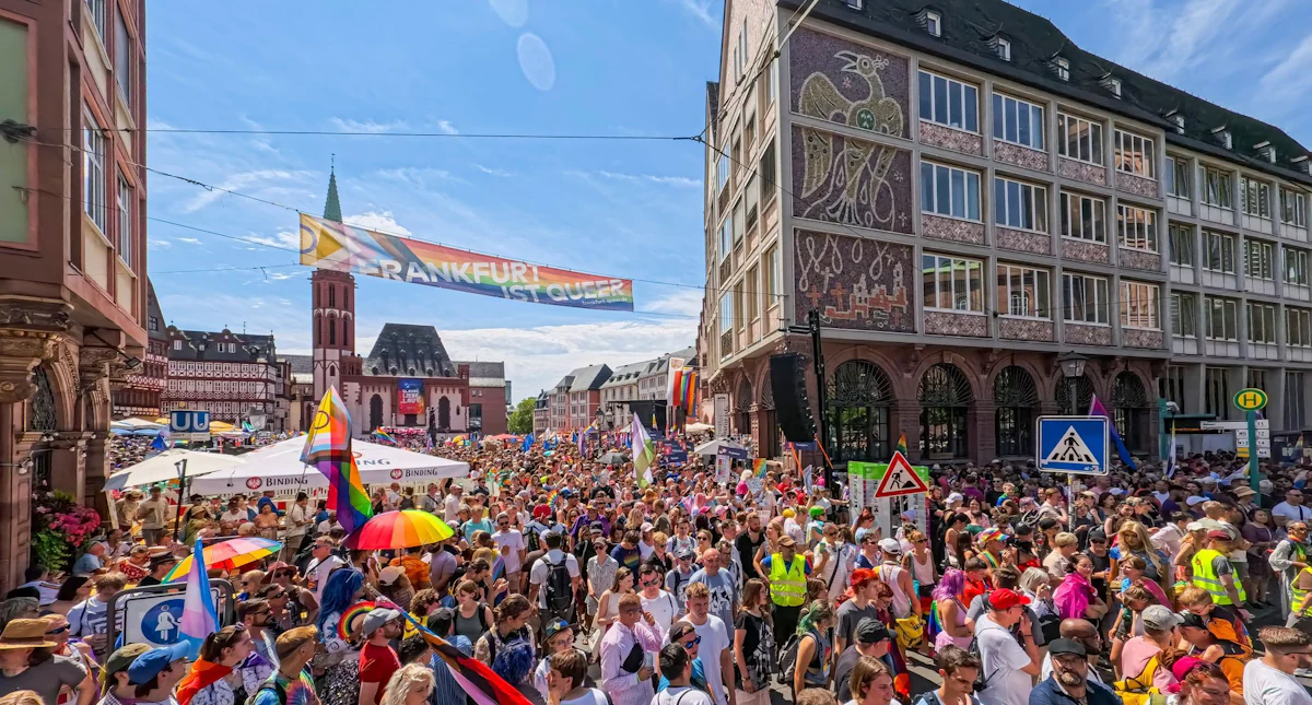 Vielfalt - „Du bist nicht allein“ - Frankfurt ist laut für Toleranz - Gesellschaft