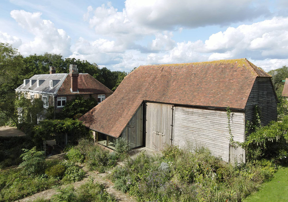 Umbau in Framfield von Ashton Porter Architects / Töpfern unterm Schleppdach - Architektur und Architekten - News / Meldungen / Nachrichten