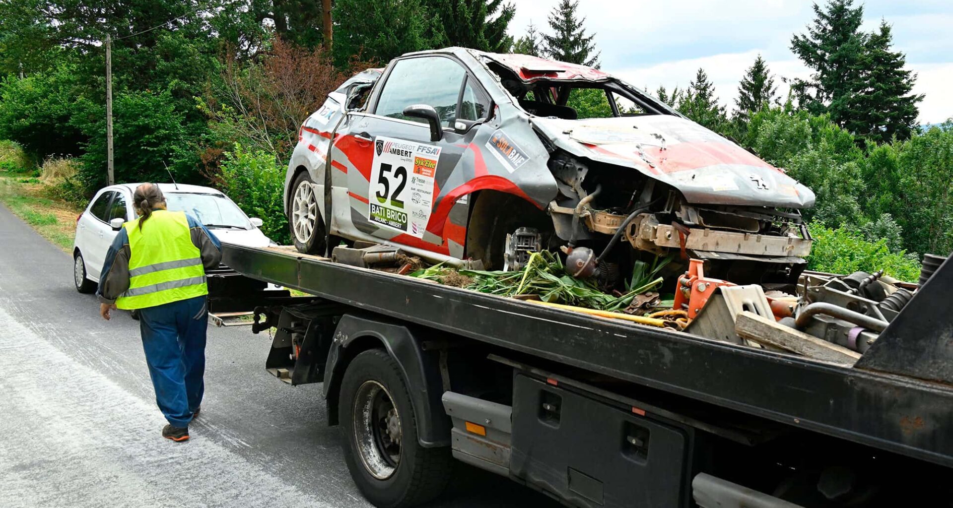 Drei Zuschauer sterben bei Rallye-Unfall