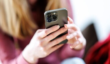 Gewaltausbruch in Bielefeld: Gericht zeigt Tatvideos der jungen „Pedo Hunter“