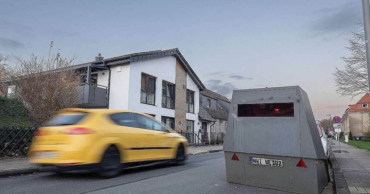 Tempokontrollen ab Montag: Mobile Blitzer stehen an Bielefelder Straßen