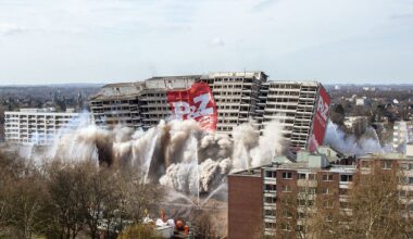 Sprengung in Duisburg: Ein Problemhaus verschwindet | NRW
