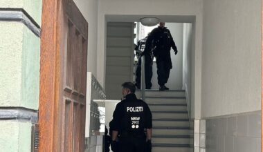 Häftling flüchtet aus Gerichtsgebäude in Düsseldorf | NRW