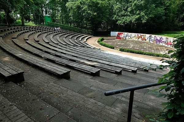 Die Freilichtbühne im Gütersloher Mohns Park wird 75 Jahre alt. - © Andreas Frücht