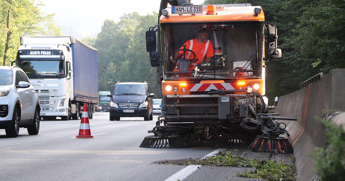 Malochen auf der Überholspur: Unterwegs mit der Autobahnmeisterei auf der A2 von Porta bis Bielefeld