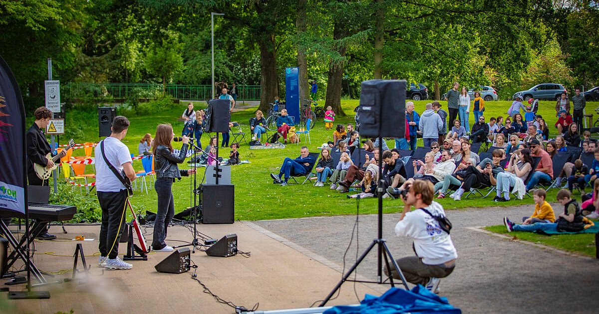 Veranstaltungstipps für Bielefeld: Open-Air-Rock, Stand-up-Comedy und ein Pinguin im Kino