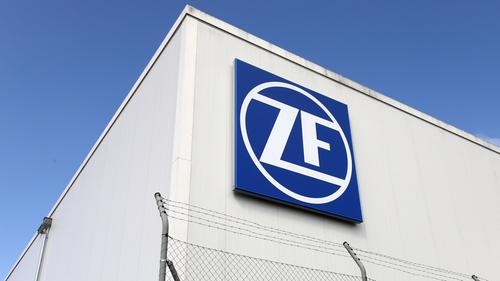 ZF-Beschäftigten drohen offenbar weitere Einschnitte - SR.de