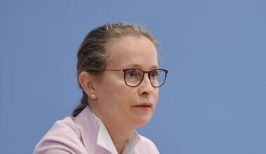Bedenken "sind ausgeräumt": Klingbeil fordert Neuansetzung der Richterwahl von Brosius-Gersdorf