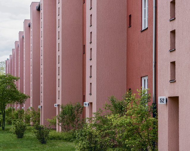 Gleichheit im Wohnen: Fassade des Hauptwohnkomplexes der Hufeisensiedlung.