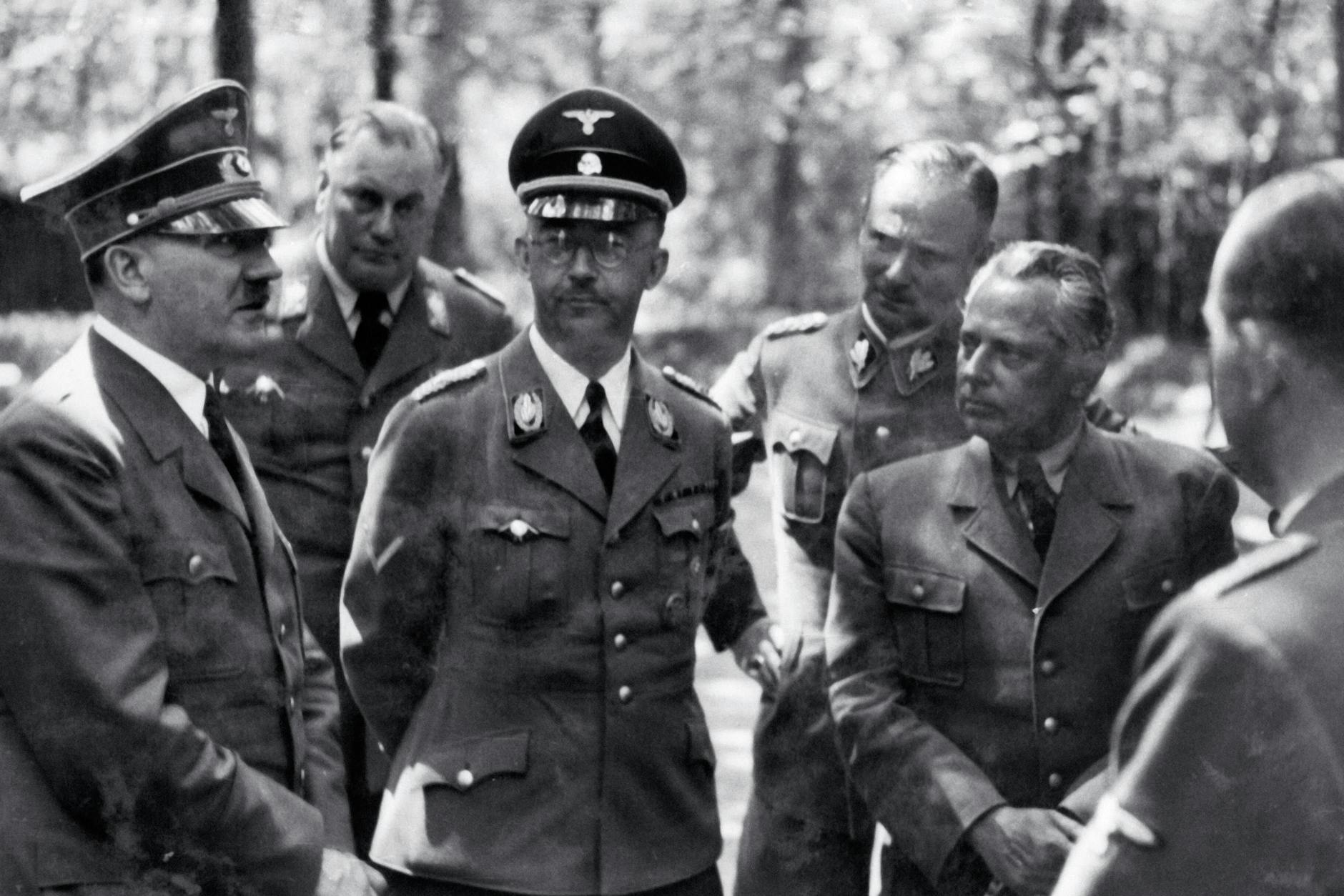 Eine Gleichsetzung Russlands unter Putin mit dem NS-Regime würde zu weit gehen. Im Bild: Adolf Hitler und Heinrich Himmler, 1939