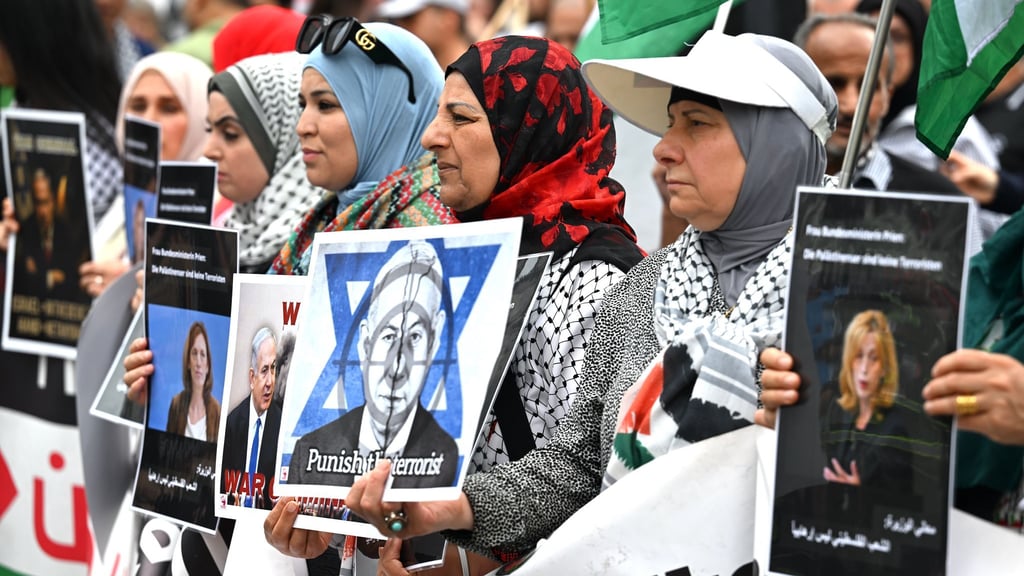 Nahost-Konflikt: Propalästinensische Demo in Berlin