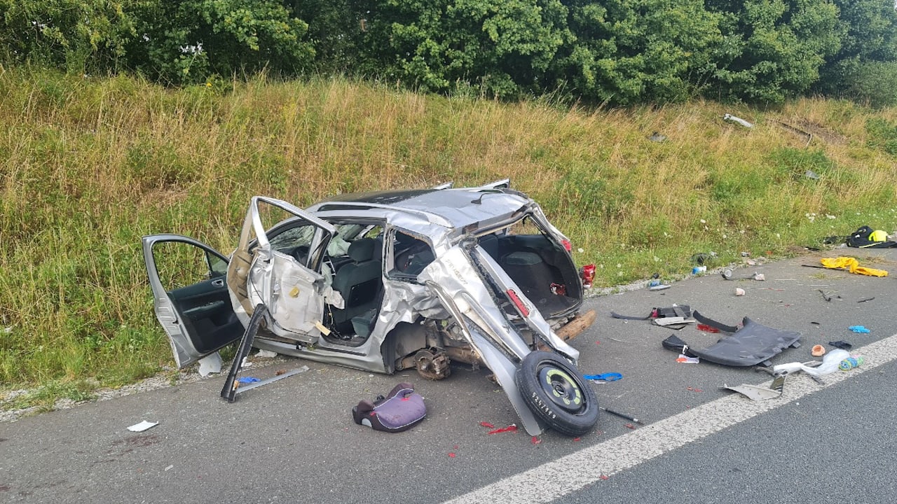 A33 in NRW: Kind (2) stirbt nach Überhol-Unfall | Regional