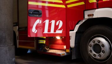 Müllberg in Karlsruher Entsorgungsbetrieb in Flammen - Baden-Württemberg