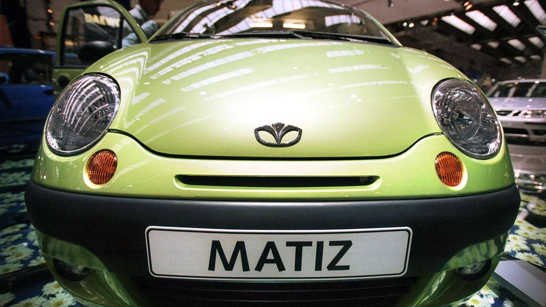 Ein Daewoo Matiz auf einer Automesse