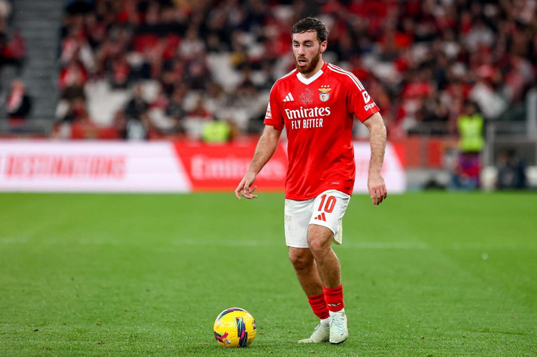 Benficas Nummer 10 Orkun Kökçü im Ligaspiel SL Benfica gegen Moreirense FC.