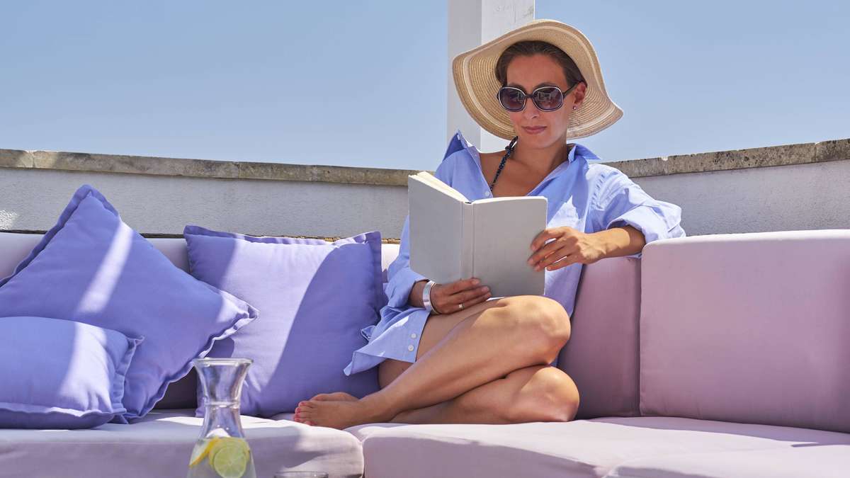 Diese vier Romane werden Ihren Urlaub bereichern