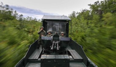 Putin entsendet schwer bewaffneten Panzerzug