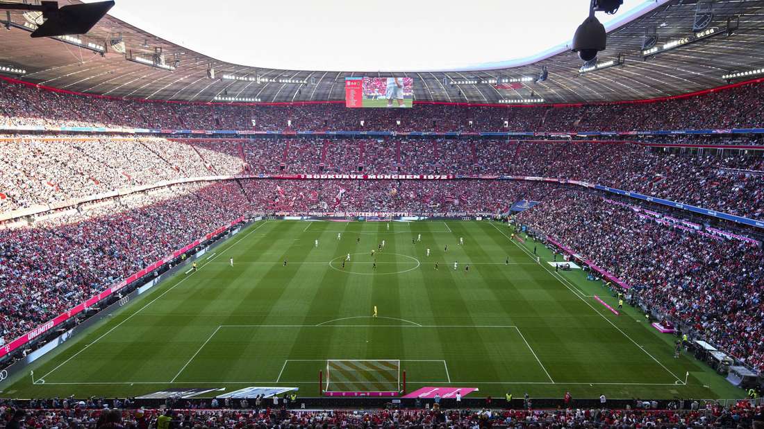 Die Allianz Arena beim Bundesliga-Heimspiel des FC Bayern gegen Borussia Mönchengladbach.