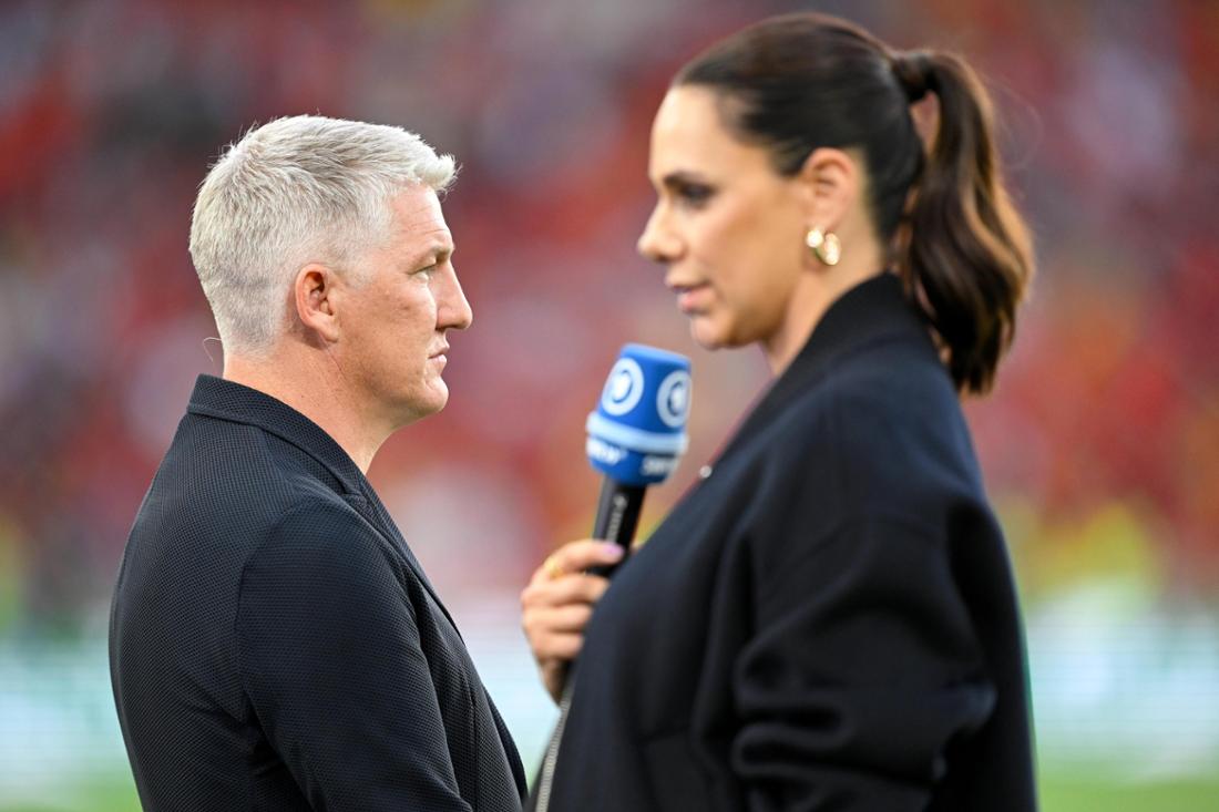 Esther Sedlaczek hat sich vor ihrer Babypause wertschätzend zu TV-Kollege Bastian Schweinsteiger geäußert.