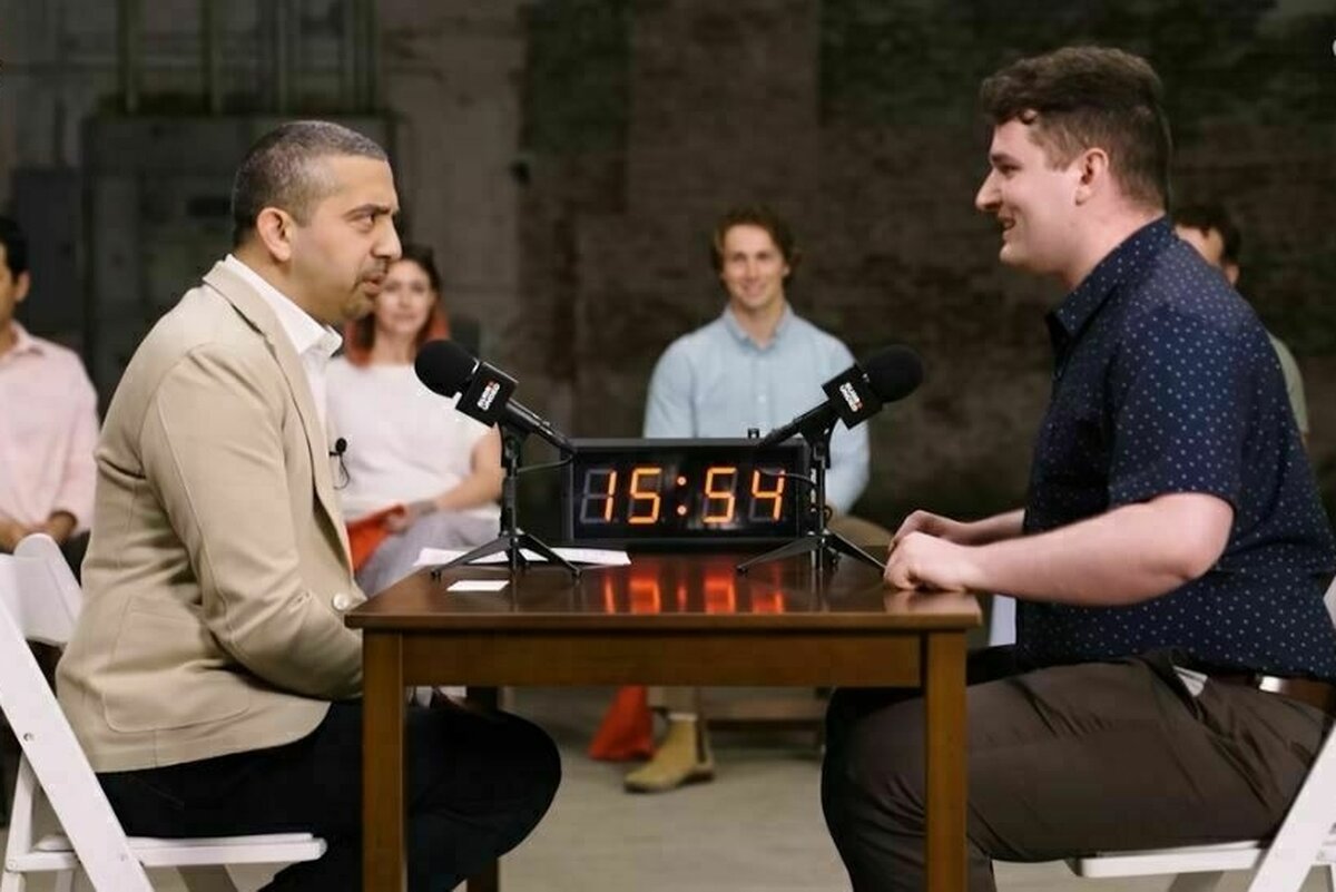 Debattenshow „Surrounded“ in den USA: 20 Faschisten und ein Liberaler