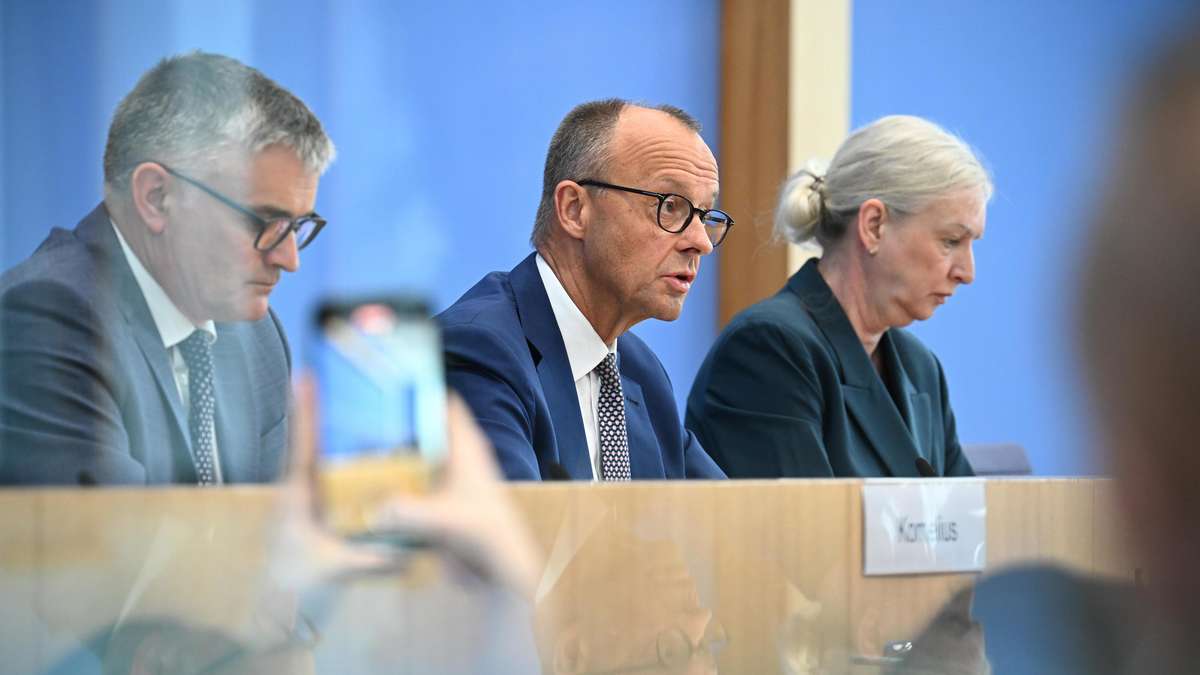 Bei Israel-Russland-Vergleich reagiert Merz scharf