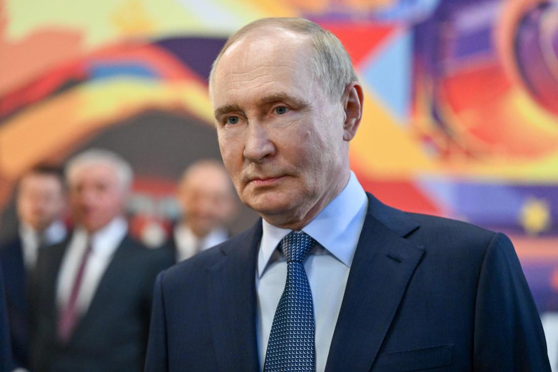 Wladimir Putin auf dem Weg nach Magnitogorsk.