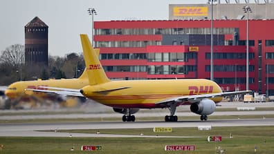DHL-Frachtmaschinen am DHL Air Hub, dem Luftfrachtzentrum auf dem Flughafen Leipzig/ Halle.