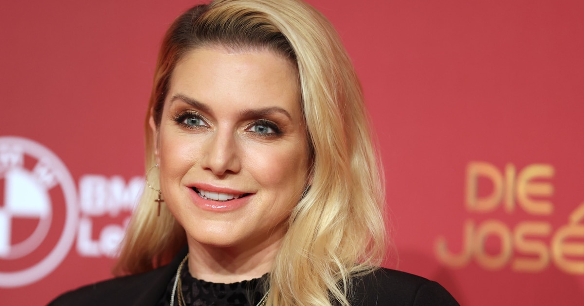 Jeanette Biedermann kündigt überraschend eine Auszeit an