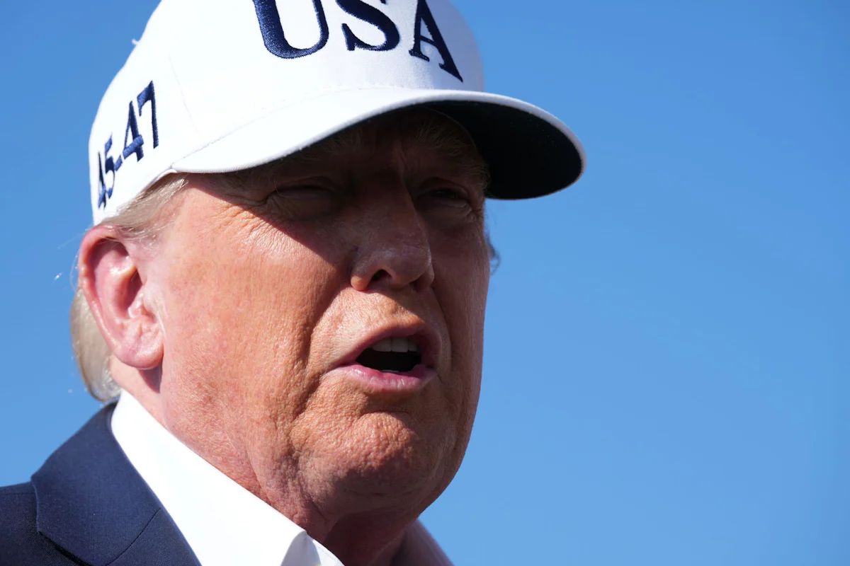 Zollkonflikt - Trump droht Brics-Unterstützern mit zusätzlichen Zöllen - Wirtschaft