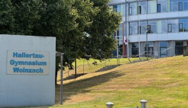 Kultusministerium: Kreuz in Gymnasium in Wolnzach bleibt hängen